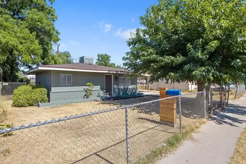 2455 S Cedar Ave, Fresno, CA 93725