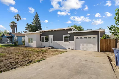 313 E Costner St, Farmersville, CA 93223