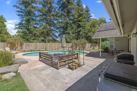 1934 E Parrish Ct, Visalia, CA 93292 photo 45