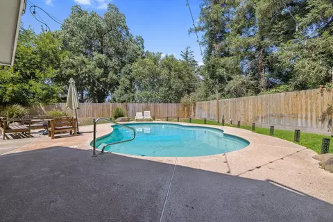 1934 E Parrish Ct, Visalia, CA 93292 photo 37