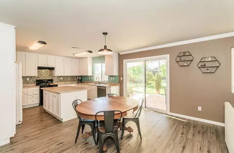704 11th St, Sanger, CA 93657 photo 10