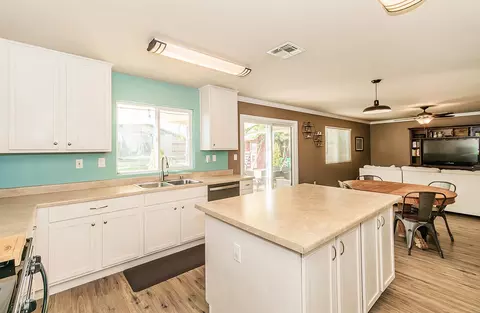 704 11th St, Sanger, CA 93657 photo 15