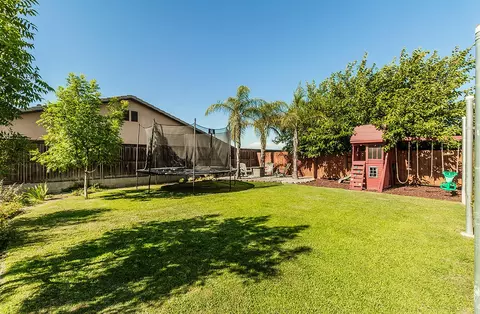 704 11th St, Sanger, CA 93657 photo 32