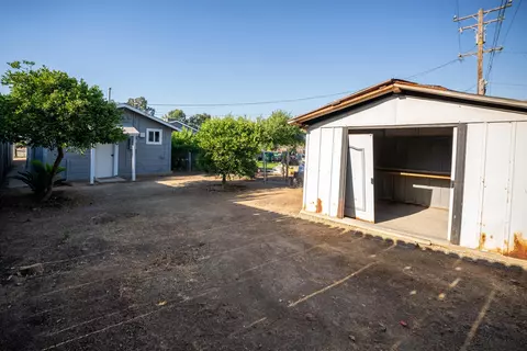 2281 E Alfred Ave, Exeter, CA 93221 photo 16