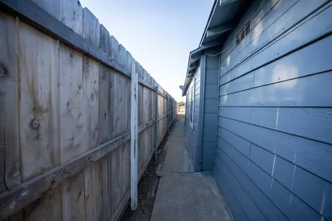 2281 E Alfred Ave, Exeter, CA 93221 photo 3