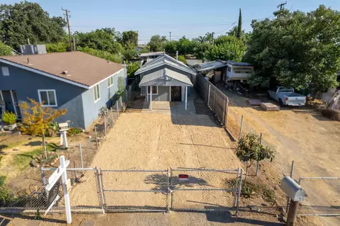 2281 E Alfred Ave, Exeter, CA 93221 photo 2