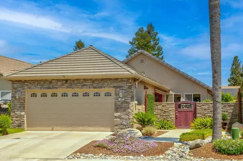 4036 E Willow Ave, Visalia, CA 93292 photo 1