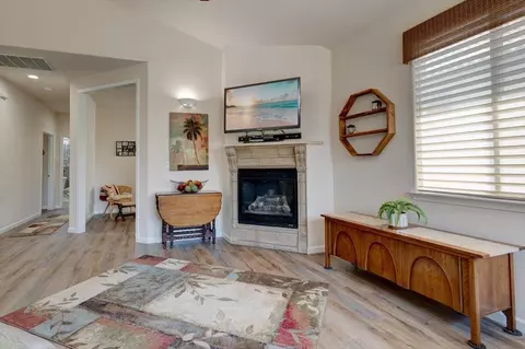 4036 E Willow Ave, Visalia, CA 93292 photo 4