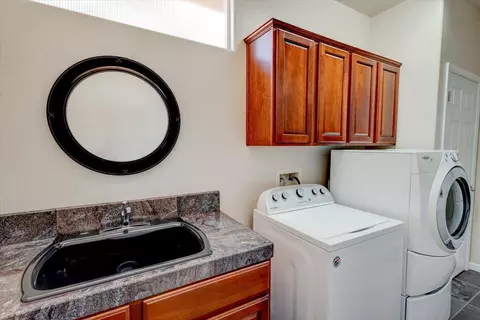 4036 E Willow Ave, Visalia, CA 93292 photo 23