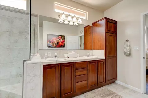 4036 E Willow Ave, Visalia, CA 93292 photo 20