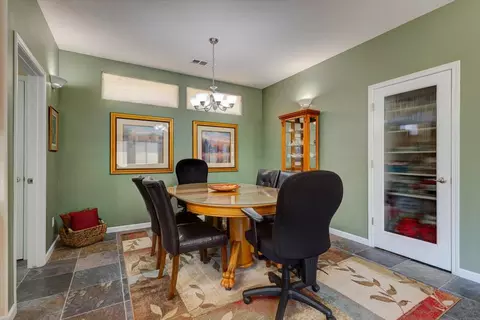 4036 E Willow Ave, Visalia, CA 93292 photo 11