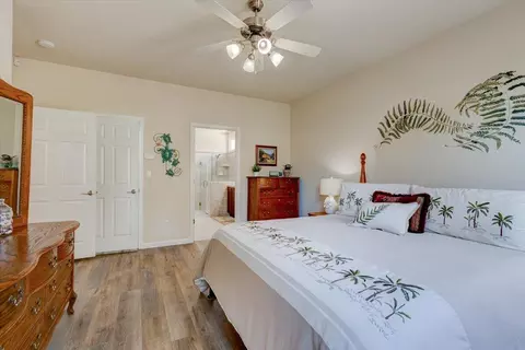 4036 E Willow Ave, Visalia, CA 93292 photo 18