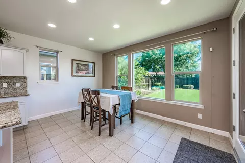 3159 Beverly Ave, Clovis, CA 93619 photo 12