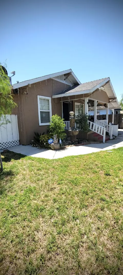 108 S H St, Porterville, CA 93257