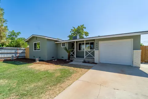 864 N G St, Tulare, CA 93274