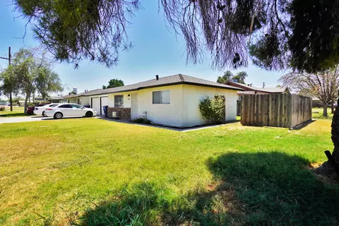 20717 S Valentine Ave, Riverdale, CA 93656
