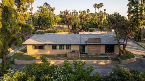 56 S Park St, Porterville, CA 93257