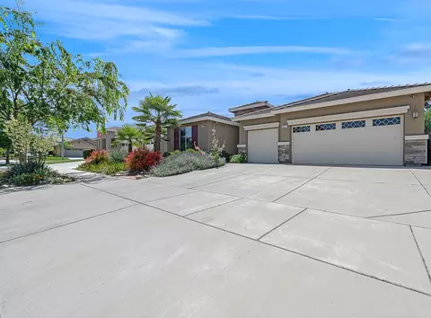 3437 W Buena Vista Ave, Visalia, CA 93291