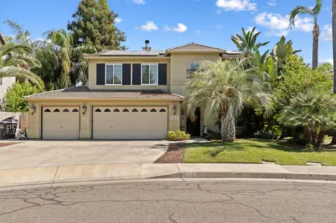 6019 W Country Ct, Visalia, CA 93277