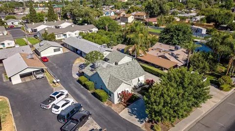 400 N Hall St, Visalia, CA 93291