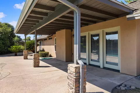 650 E Vine Ct, Visalia, CA 93292 photo 34