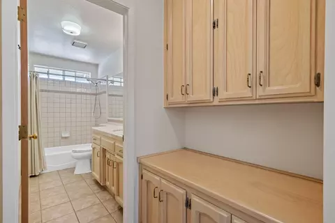 650 E Vine Ct, Visalia, CA 93292 photo 24