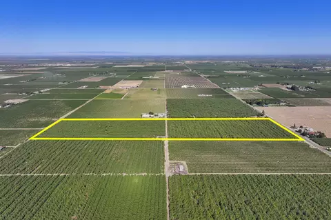 E Mt. View Avenue, Selma, CA 93662 photo 3