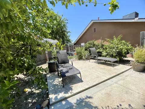 644 E Vine Ct, Visalia, CA 93292 photo 31