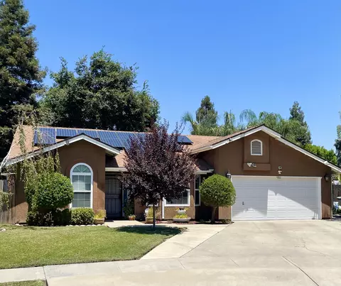 644 E Vine Ct, Visalia, CA 93292 photo 4