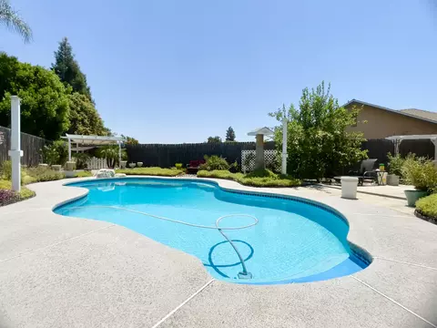 644 E Vine Ct, Visalia, CA 93292 photo 29