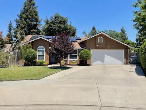 644 E Vine Ct, Visalia, CA 93292