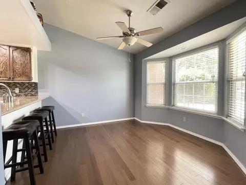 644 E Vine Ct, Visalia, CA 93292 photo 8