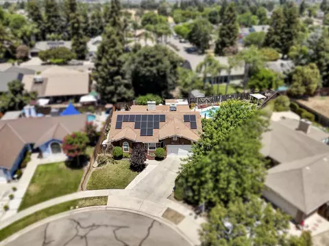 644 E Vine Ct, Visalia, CA 93292 photo 5