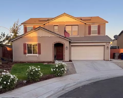 4494 N Casey Ave, Fresno, CA 93723