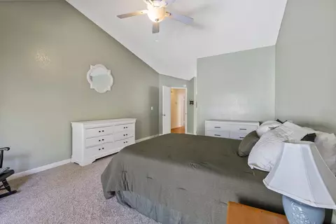 1442 E Castleview Ave, Visalia, CA 93292 photo 18