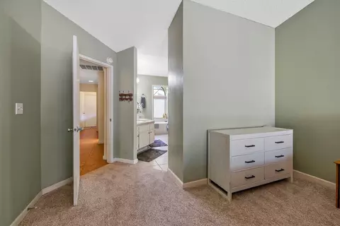 1442 E Castleview Ave, Visalia, CA 93292 photo 19