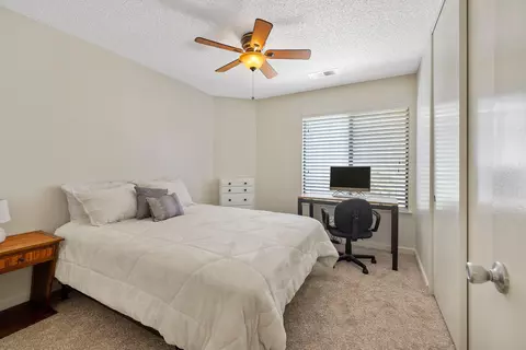 1442 E Castleview Ave, Visalia, CA 93292 photo 22