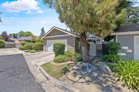 1442 E Castleview Ave, Visalia, CA 93292