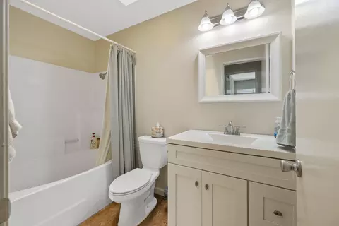1442 E Castleview Ave, Visalia, CA 93292 photo 24