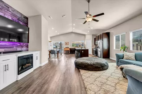 3616 E Westcott Ave, Visalia, CA 93292 photo 18