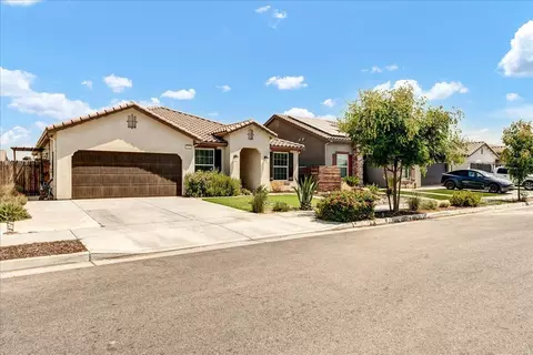 3616 E Westcott Ave, Visalia, CA 93292