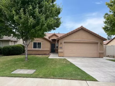 293 S Parkwest St, Porterville, CA 93257