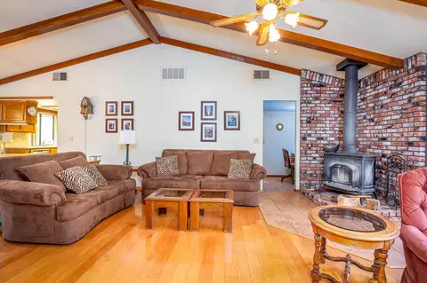 41018 Cherokee Oaks Dr, Three Rivers, CA 93271 photo 4
