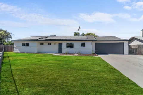2627 S Timothy Ct, Visalia, CA 93277