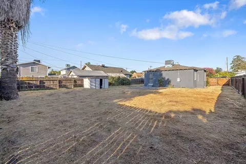 2528 C St, Selma, CA 93662 photo 29