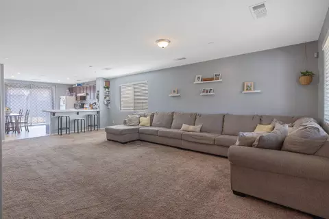 1805 Hermosa Ave, Tulare, CA 93274 photo 5
