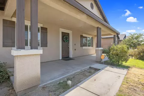 1805 Hermosa Ave, Tulare, CA 93274 photo 2