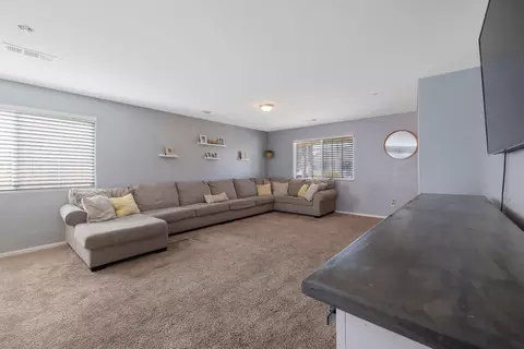 1805 Hermosa Ave, Tulare, CA 93274 photo 7