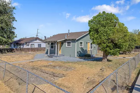 1610 7th St, Firebaugh, CA 93622 photo 3