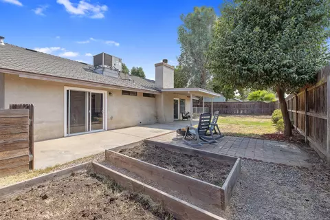 641 E Vine Ct, Visalia, CA 93292 photo 33